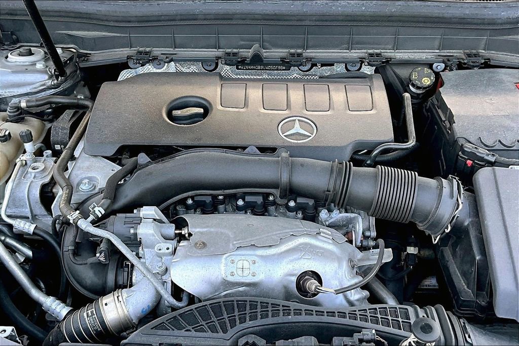 Used 2020 Mercedes-Benz GLB 250 image 28
