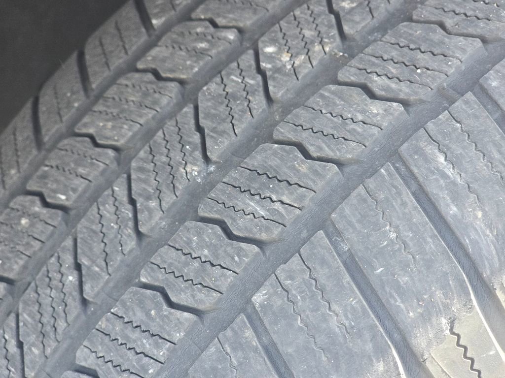 Used 2016 Ford Expedition Limited w/ Equipment Group 301A AWD/4WD image 11