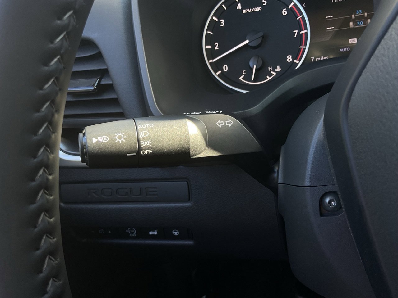 New 2027 Nissan Rogue Dark Armor AWD/4WD image 40