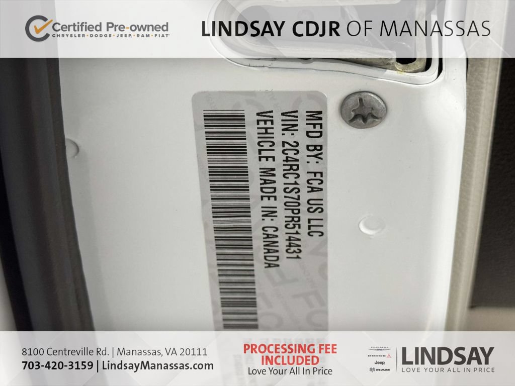 Used 2023 Chrysler Pacifica Limited FWD image 34