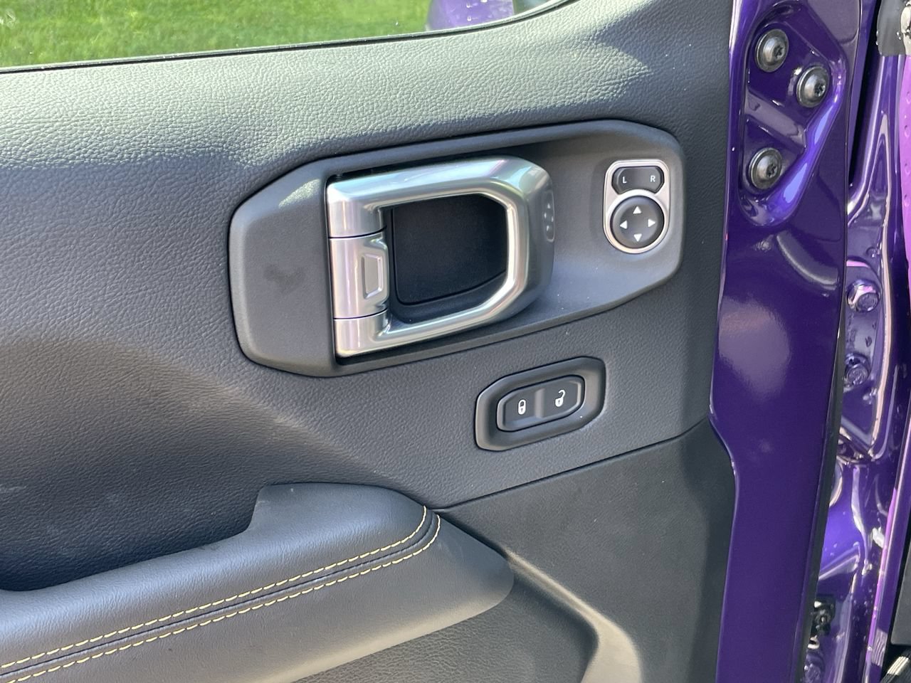 New 2026 Jeep Gladiator Sport AWD/4WD image 13