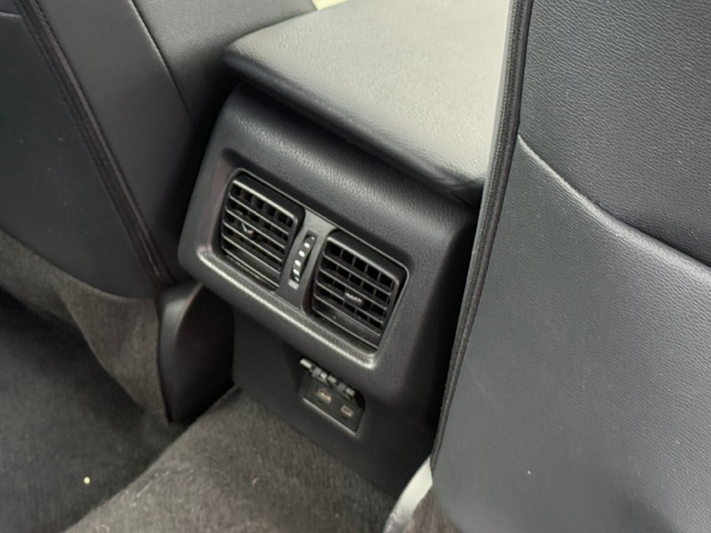 Used 2025 Toyota Camry SE FWD image 21