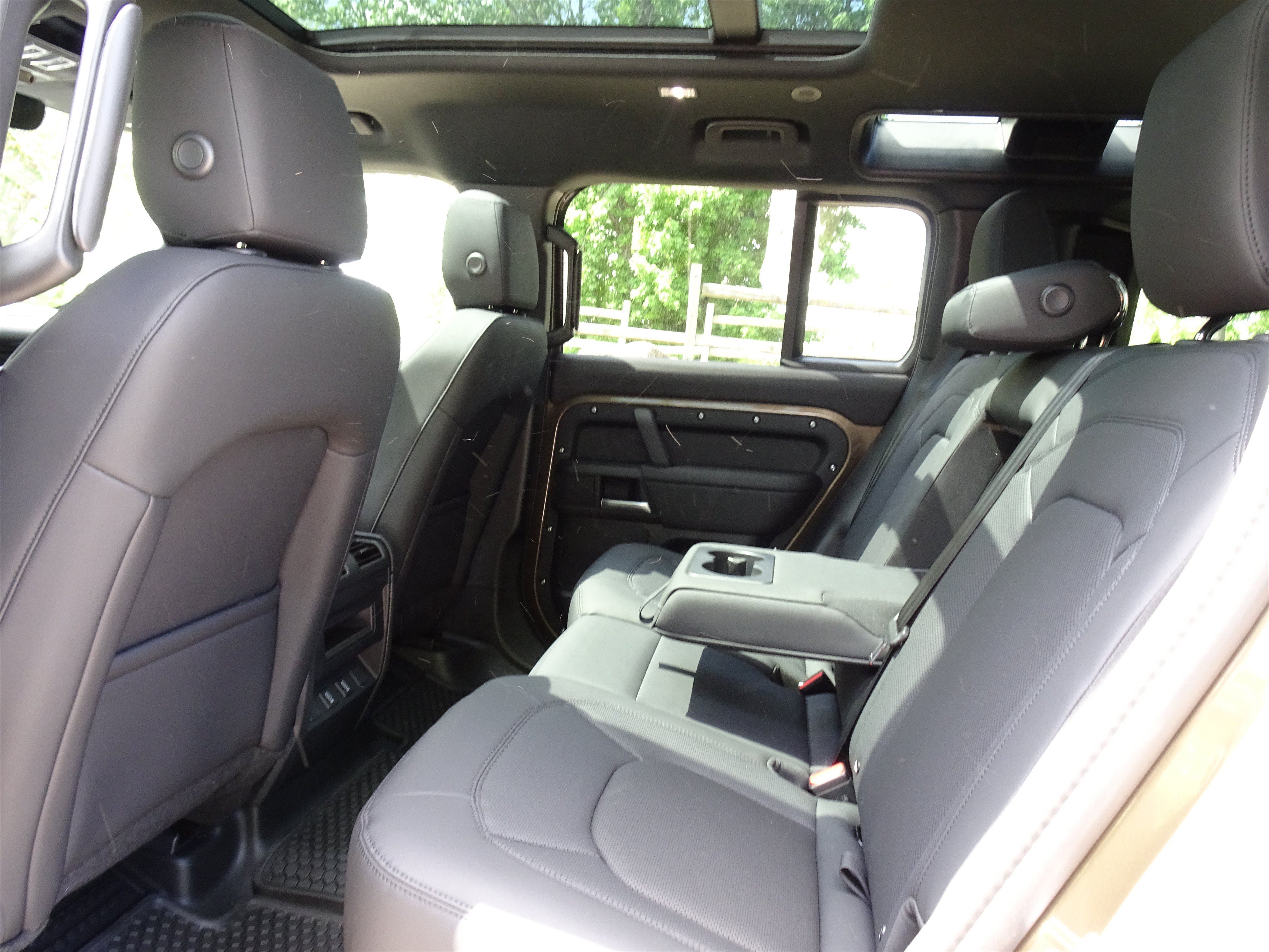 New 2026 Land Rover Defender 110 S AWD/4WD image 21