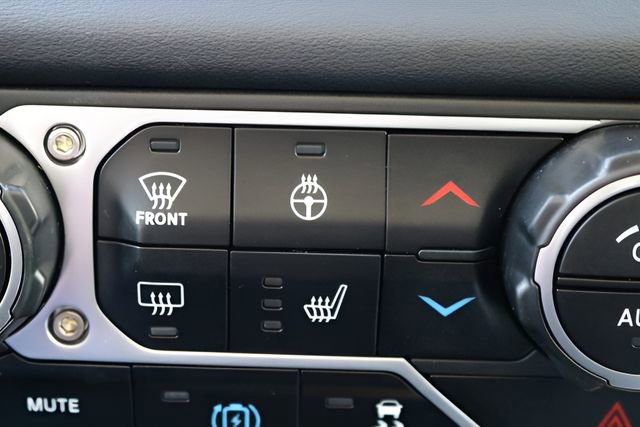 Used 2025 Jeep Wrangler Unlimited Sahara w/ Safety Group image 21