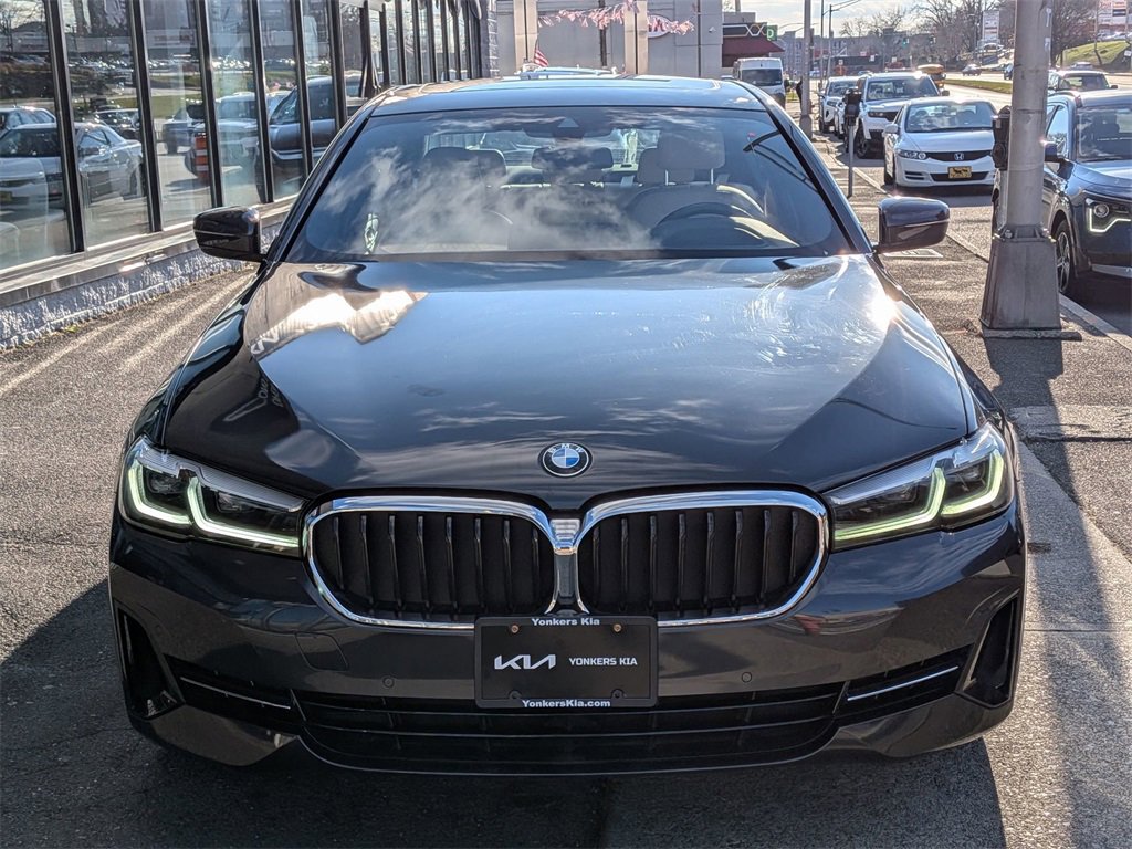 Used 2023 BMW 530i xDrive w/ Premium Package image 3