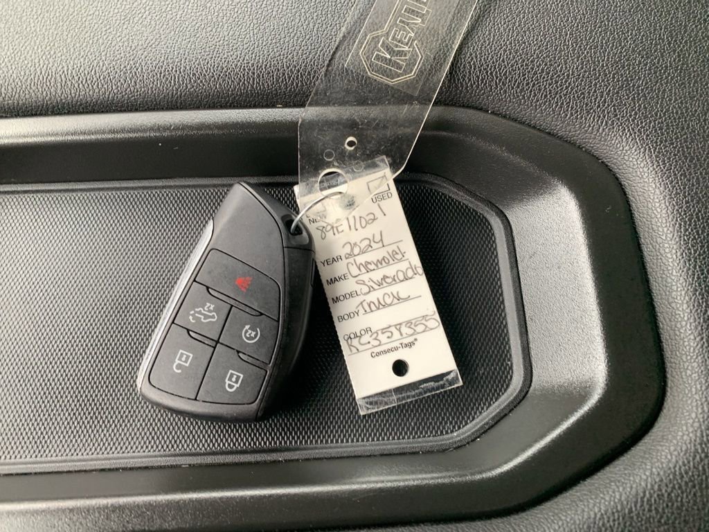 Used 2024 Chevrolet Silverado 1500 Custom w/ Turbomax Blackout Package image 33