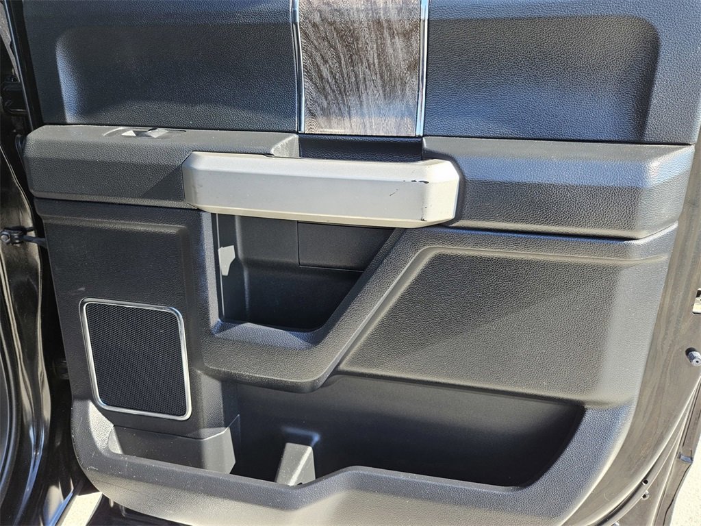 Used 2017 Ford F450 Lariat w/ Lariat Ultimate Package image 31