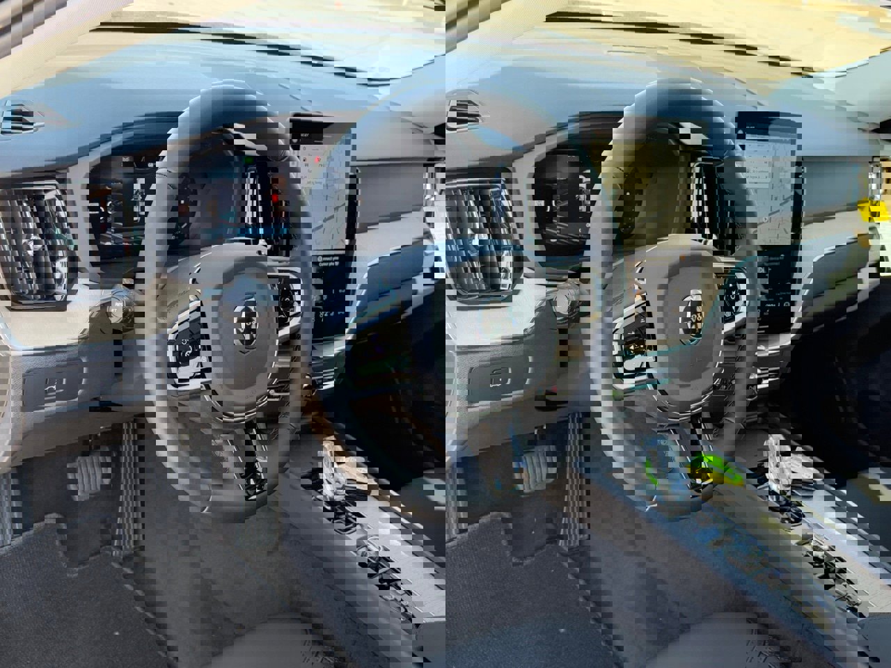 New 2026 Volvo XC60 B5 Core w/ Protection Package Premier image 14