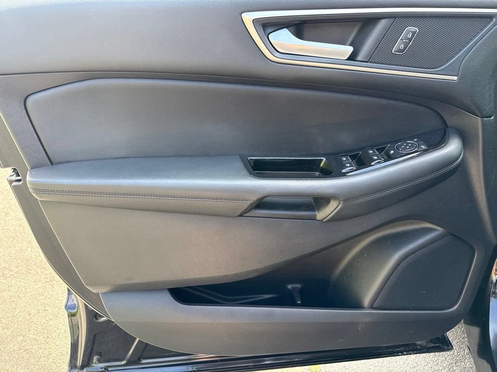 Used 2020 Ford Edge SEL w/ Convenience Package AWD/4WD image 26