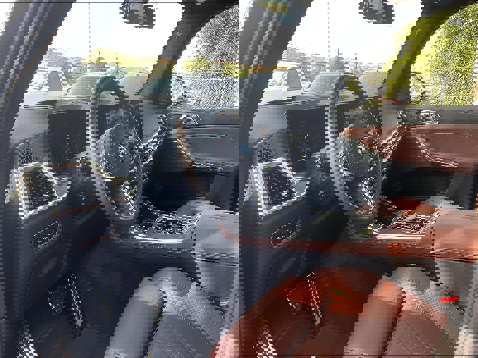 Used 2026 BMW X7 M60i image 16