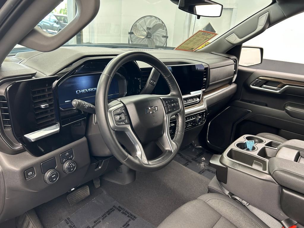 Used 2023 Chevrolet Silverado 1500 RST image 11