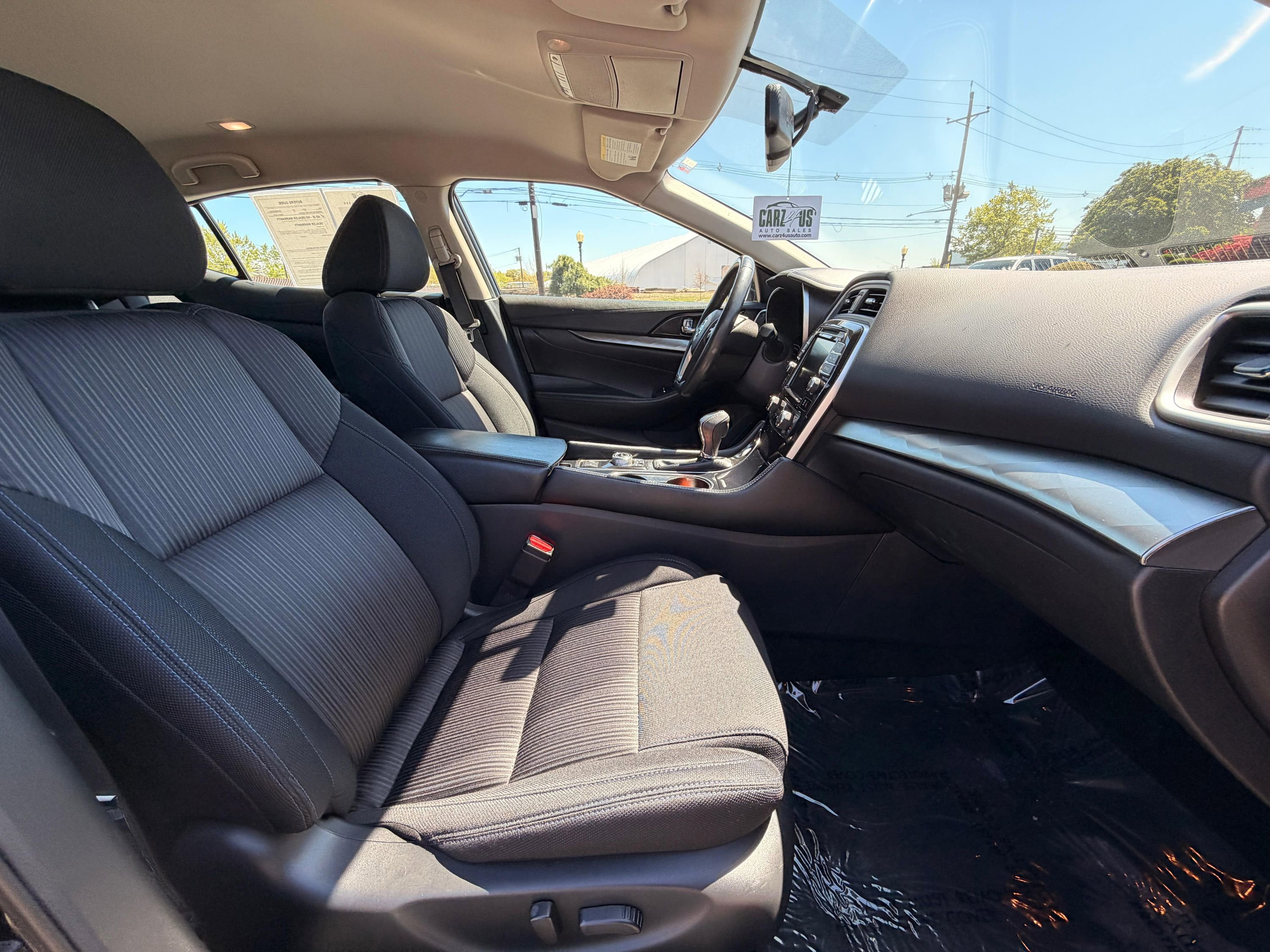 Used 2019 Nissan Maxima 3.5 S w/ Floor Mat Group FWD image 30