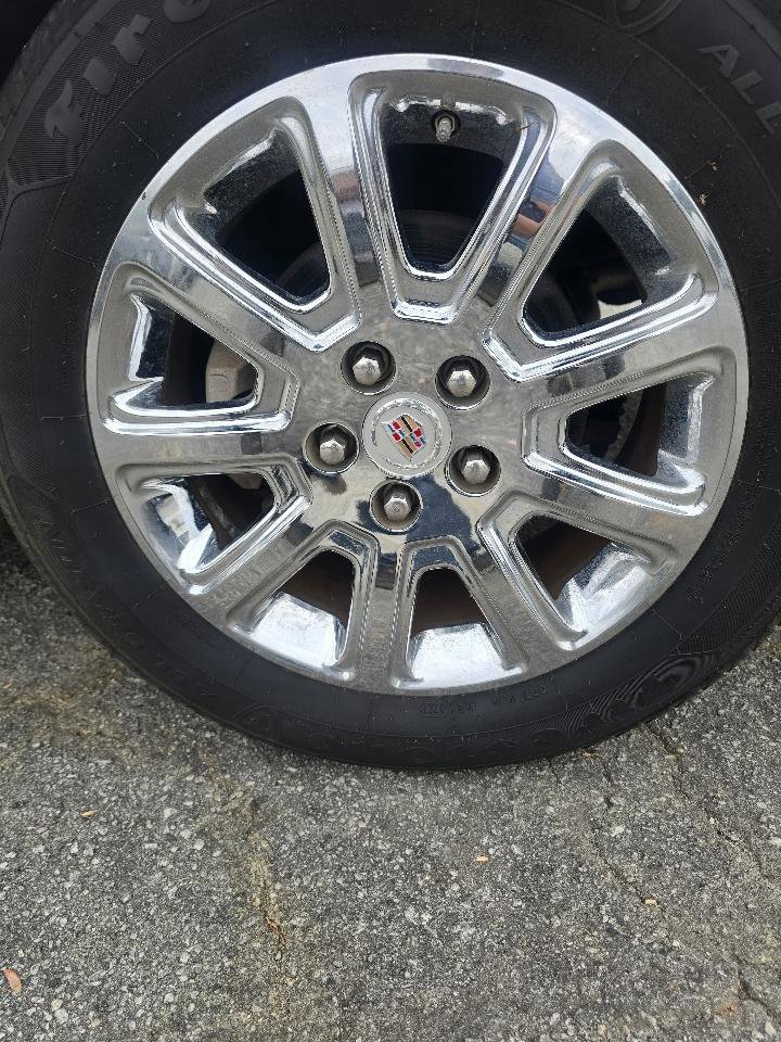 Used 2008 Cadillac DTS Luxury II w/ Trunk Convenience Package FWD image 22