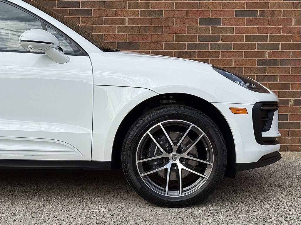 New 2026 Porsche Macan image 11