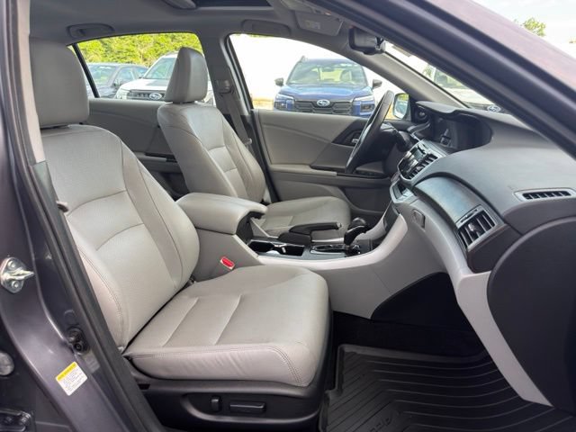 Used 2015 Honda Accord EX-L image 24