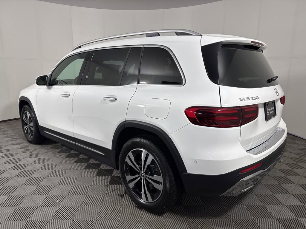 New 2026 Mercedes-Benz GLB 250 4MATIC image 5