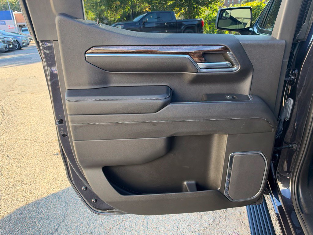 Used 2023 GMC Sierra 1500 Elevation AWD/4WD image 17