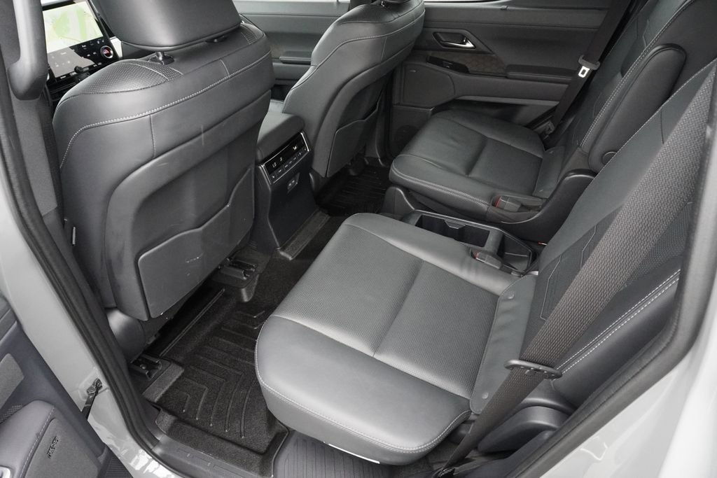 Used 2024 Lexus GX 550 w/ Accessory Package (Z1) AWD/4WD image 29