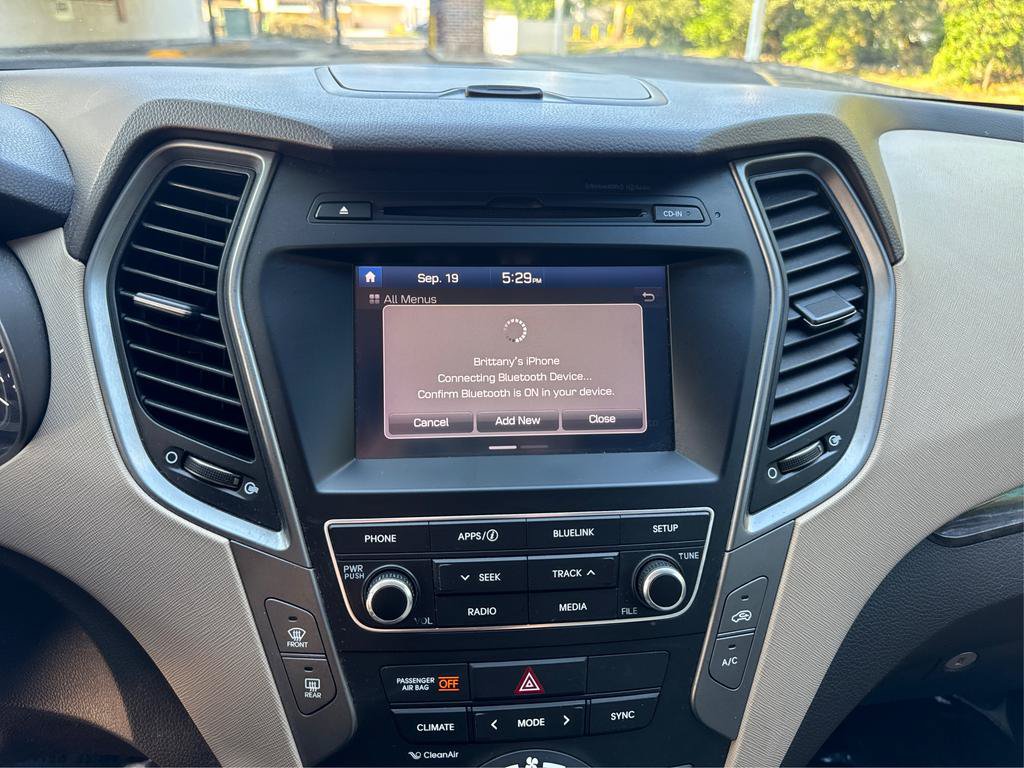 Used 2017 Hyundai Santa Fe Sport FWD image 35