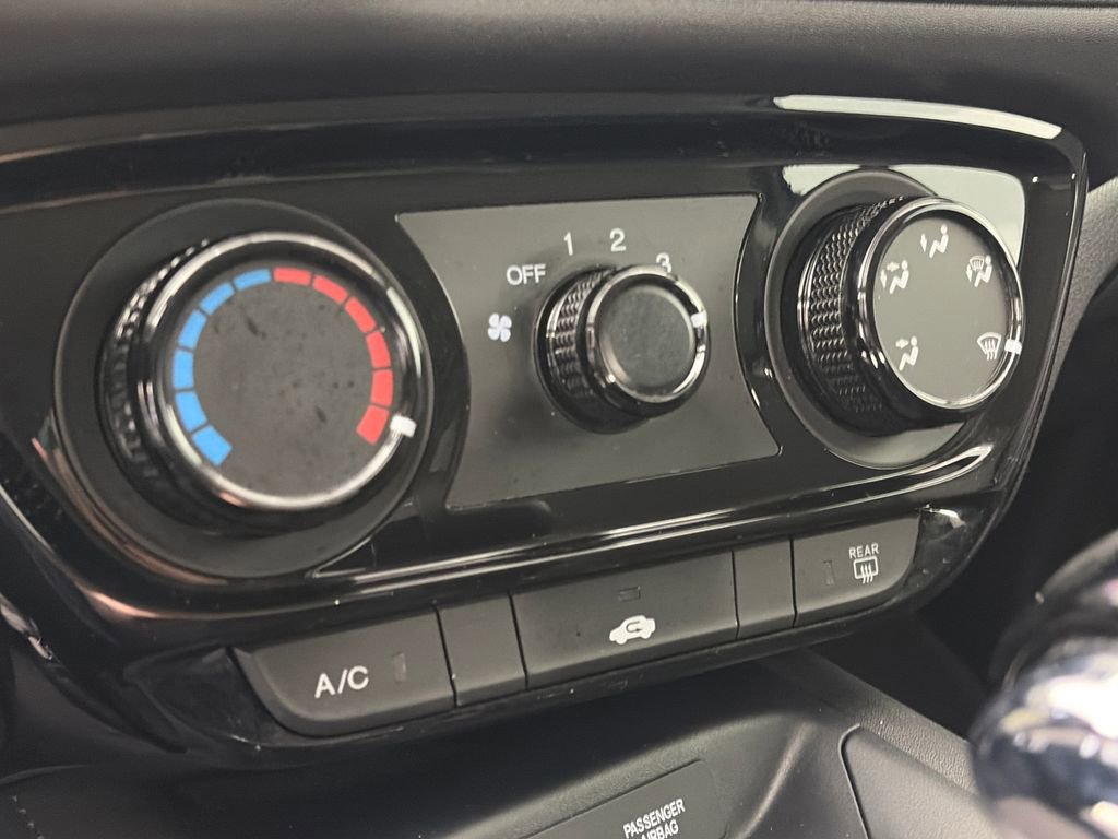 Used 2020 Honda HR-V LX image 21