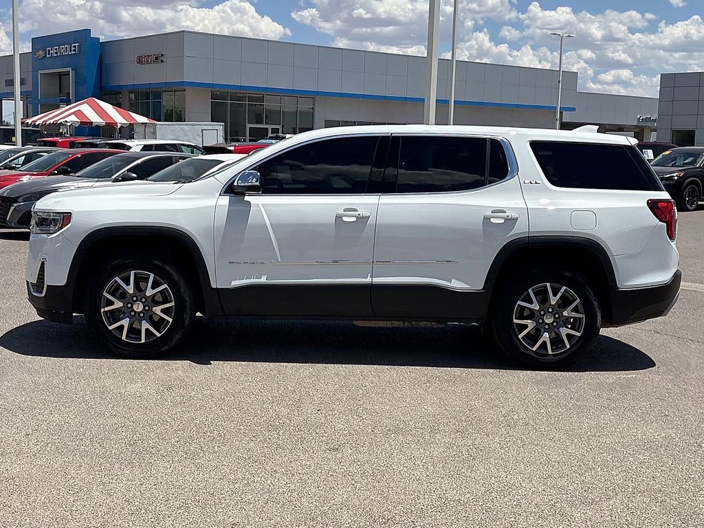 Used 2023 GMC Acadia SLE w/ LPO, Bright Accent Package FWD image 6