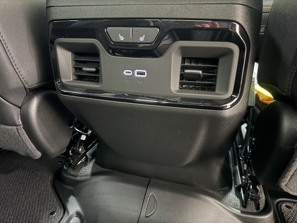 New 2026 GMC Sierra 2500 AT4 image 24