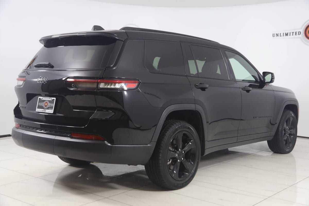Used 2021 Jeep Grand Cherokee L Laredo AWD/4WD image 3