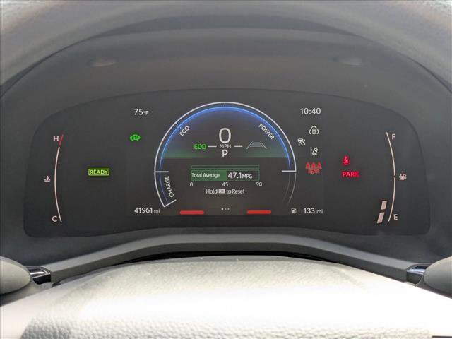 Used 2025 Toyota Camry LE w/ Convenience Package image 3