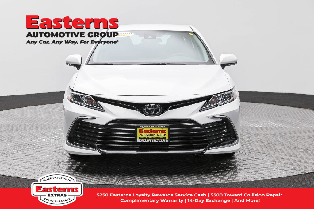 Used 2024 Toyota Camry LE FWD image 3