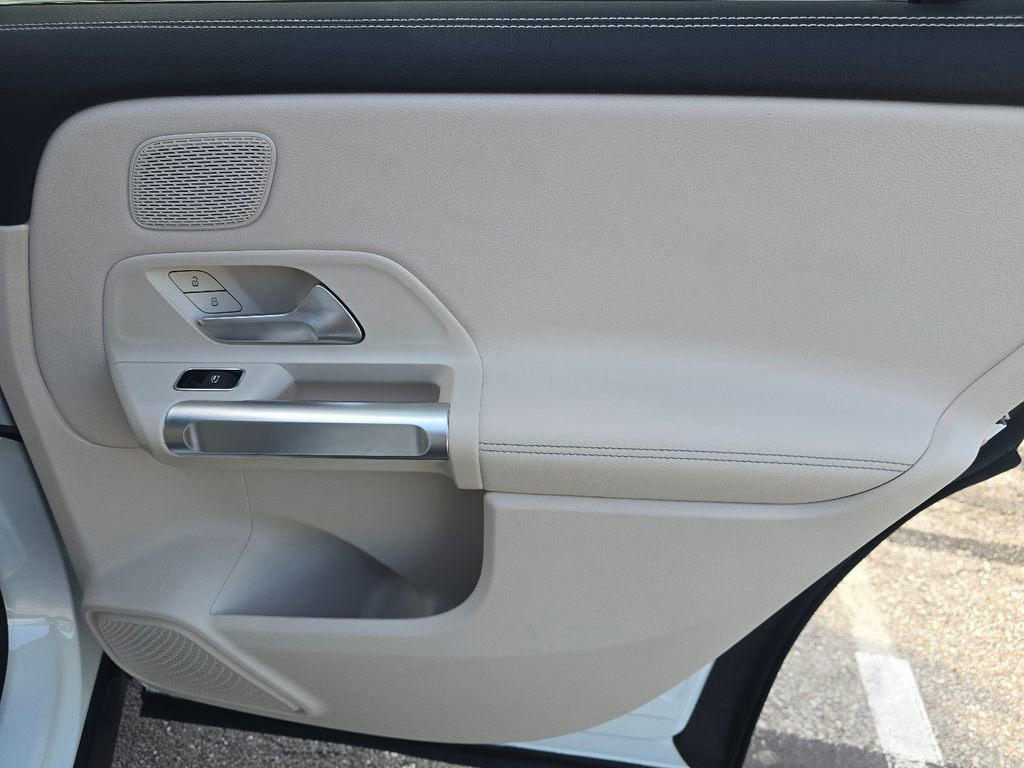 Certified 2024 Mercedes-Benz GLB 250 4MATIC image 24