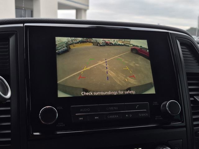 Used 2024 Nissan Titan SV w/ SV Convenience Package image 33