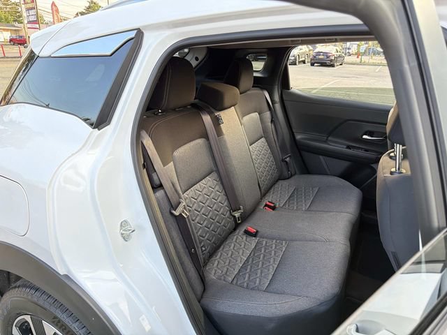 Used 2025 Nissan Kicks SV w/ SV Premium Package AWD/4WD image 12