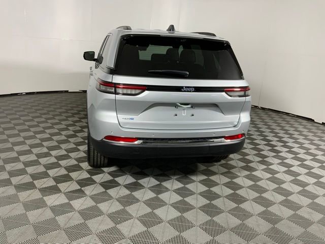 Used 2024 Jeep Grand Cherokee Limited 4xe w/ Luxury Tech Group II image 7