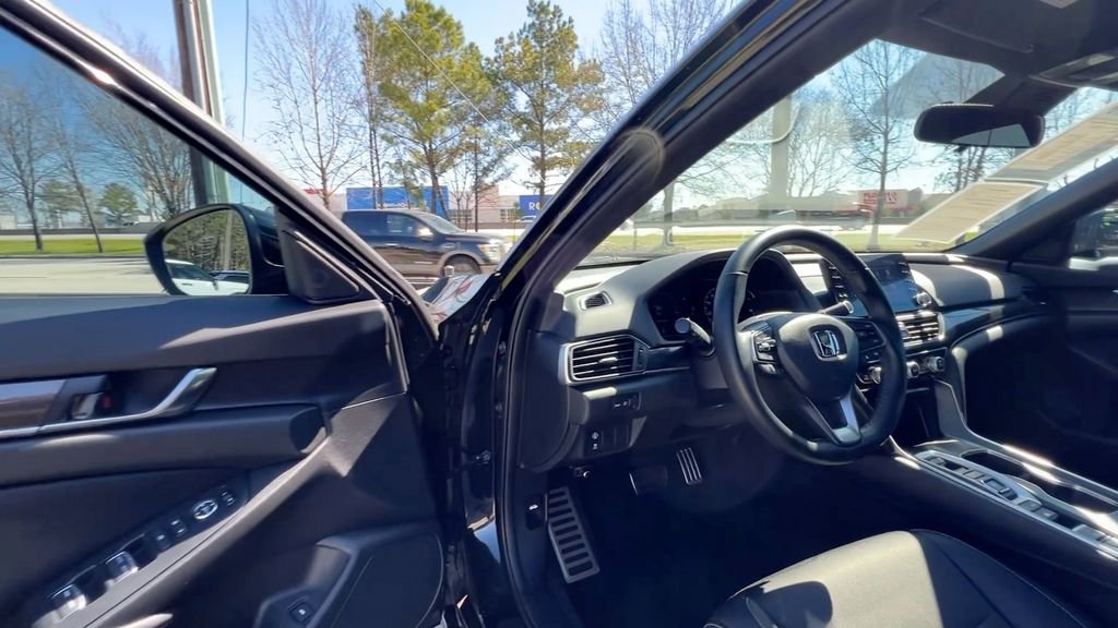 Used 2022 Honda Accord Sport image 34