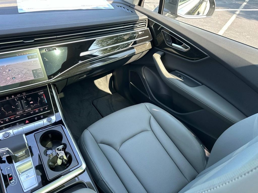 New 2025 Audi Q7 3.0T Premium Plus image 32
