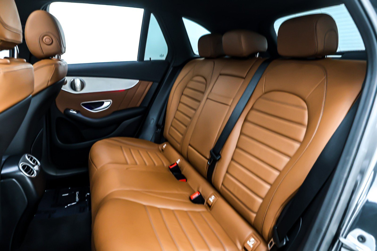 Used 2022 Mercedes-Benz GLC 43 AMG 4MATIC image 9