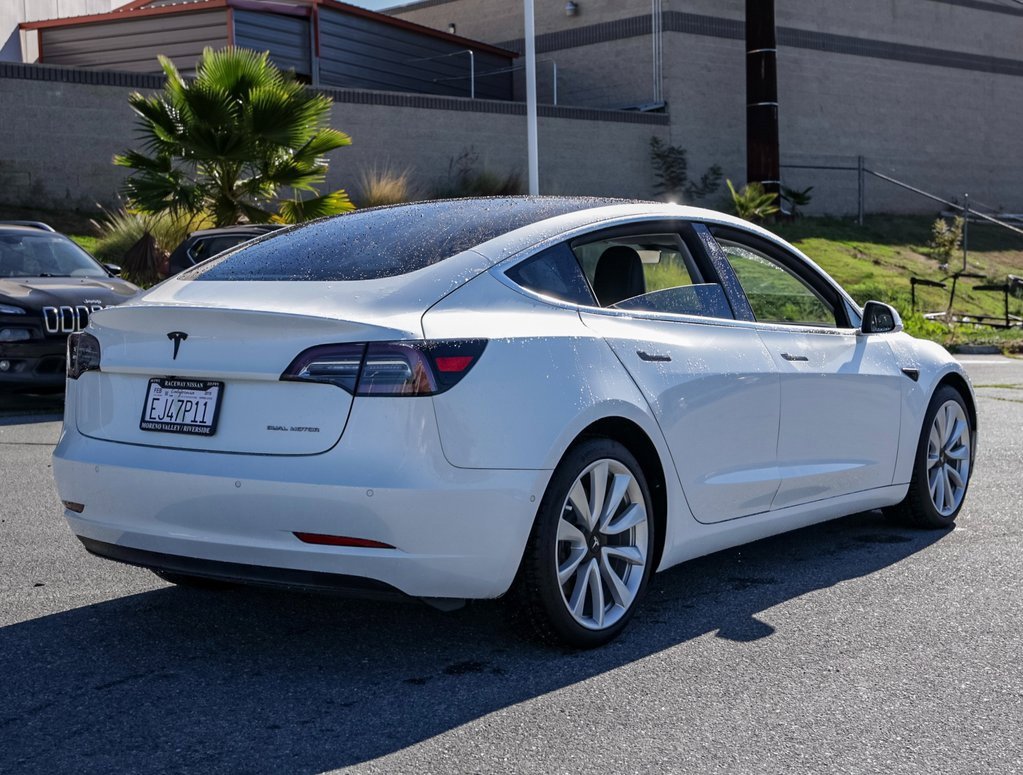 Used 2018 Tesla Model 3 Long Range image 4