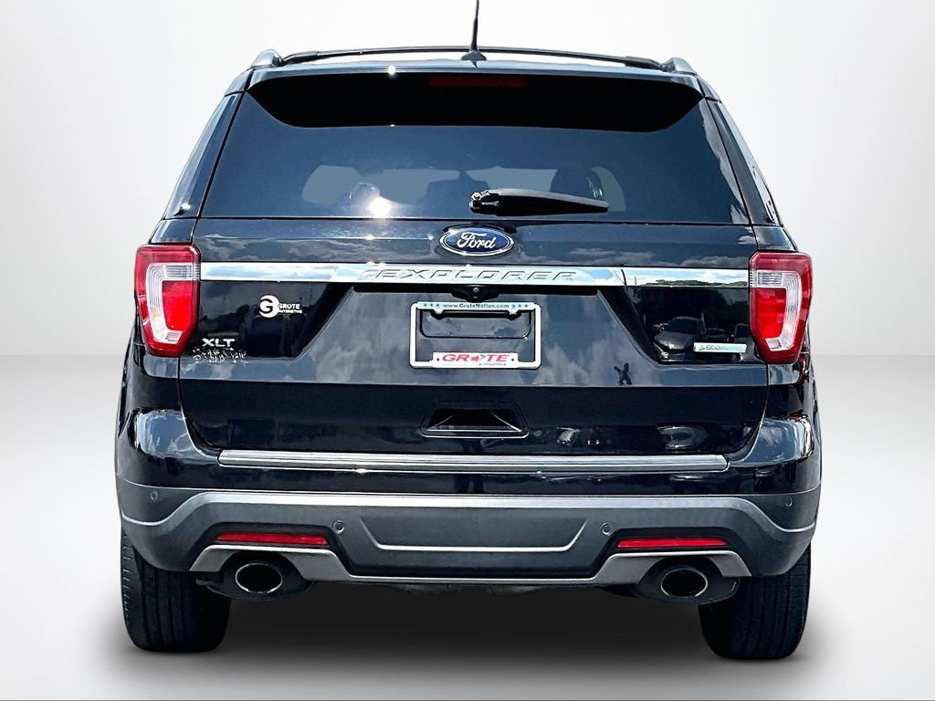 Used 2019 Ford Explorer XLT w/ Equipment Group 202A FWD image 4