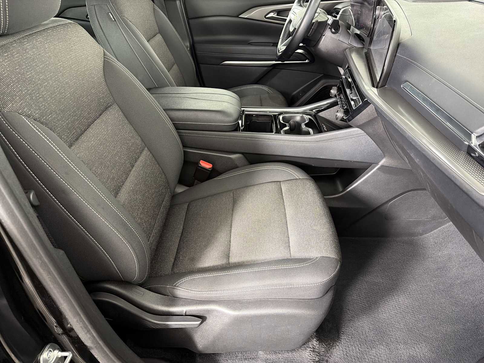 Certified 2024 Chevrolet Traverse LT image 11