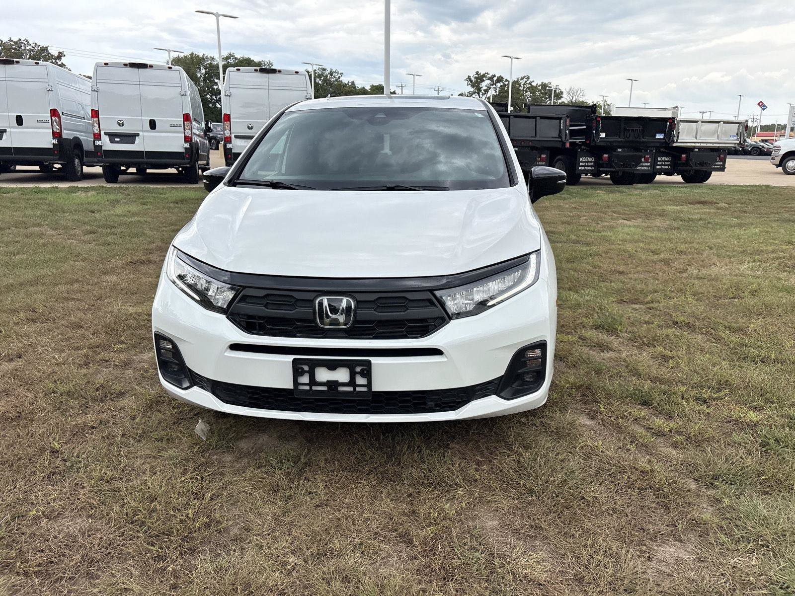 Used 2025 Honda Odyssey Sport-L image 2