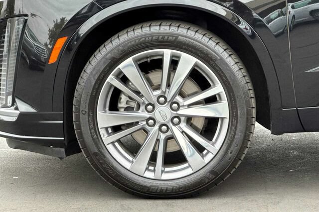 Used 2024 Cadillac XT6 Premium Luxury AWD/4WD image 27