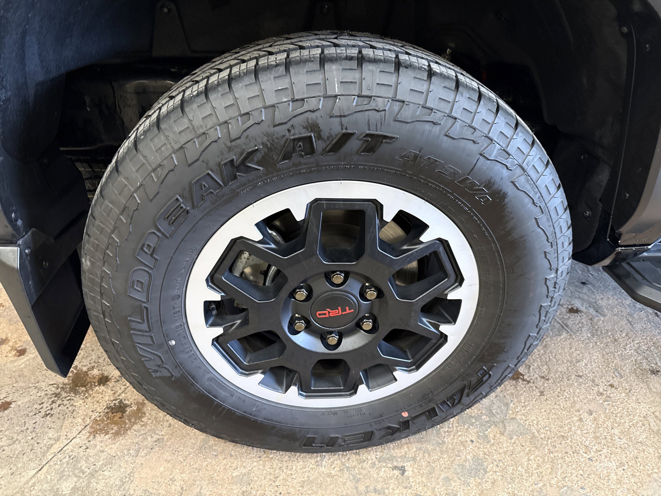 Used 2025 Toyota 4Runner TRD Off-Road Premium AWD/4WD image 11