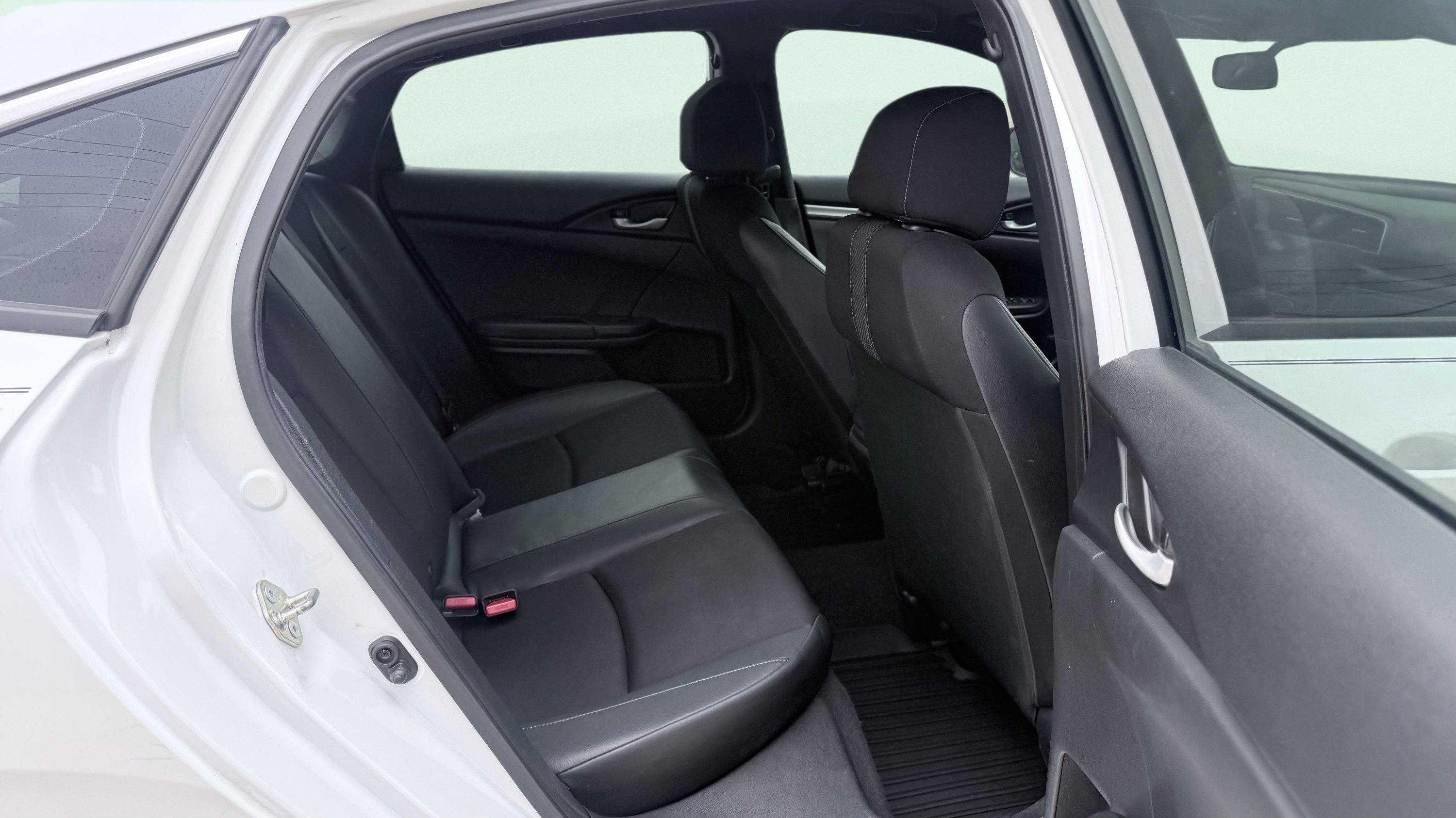 Used 2020 Honda Civic Sport image 36