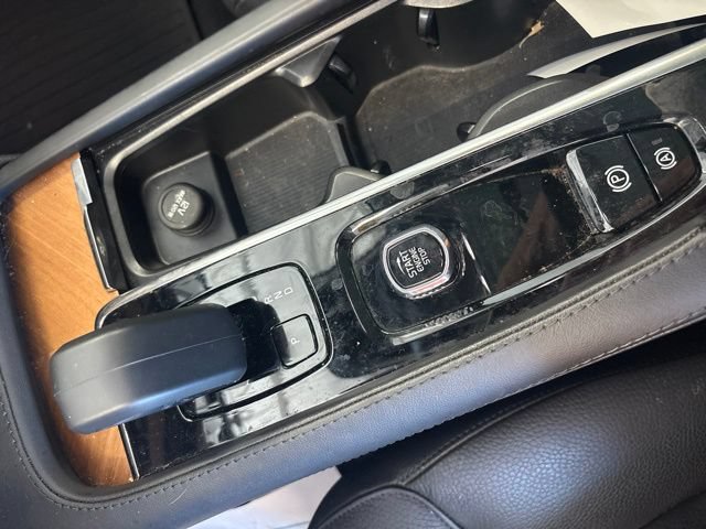 Used 2023 Volvo XC90 B5 Plus w/ Protection Package AWD/4WD image 43