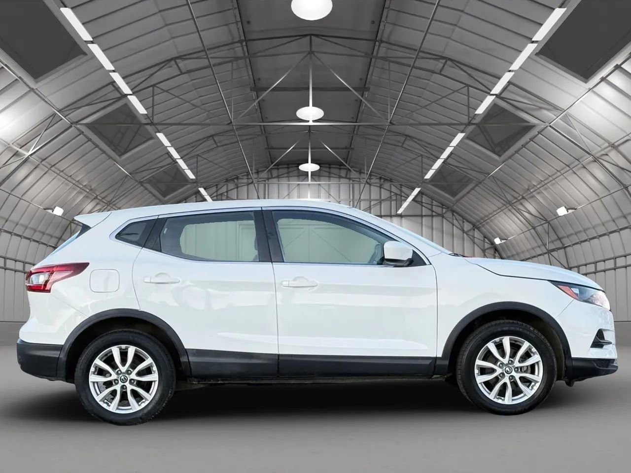 Used 2021 Nissan Rogue Sport S image 8