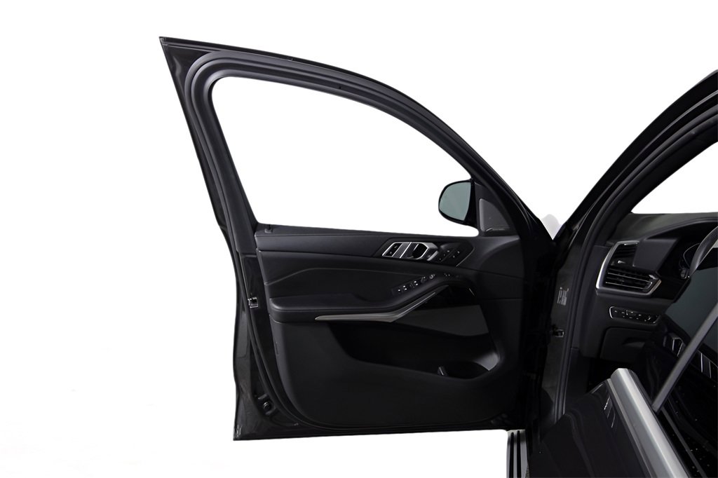 Used 2019 BMW X5 xDrive50i image 14