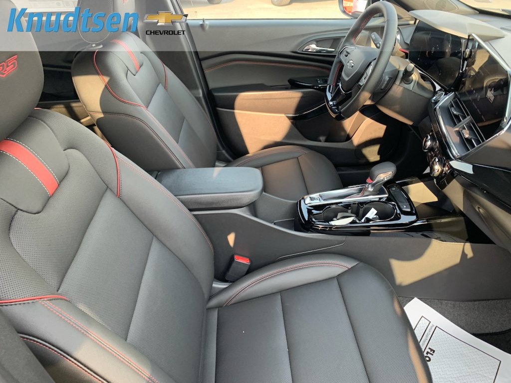 New 2026 Chevrolet Trax RS w/ Driver Confidence Package FWD image 11