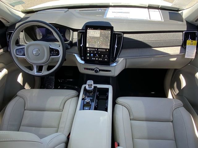 Used 2025 Volvo XC90 T8 Ultra w/ Protection Package Premier image 16