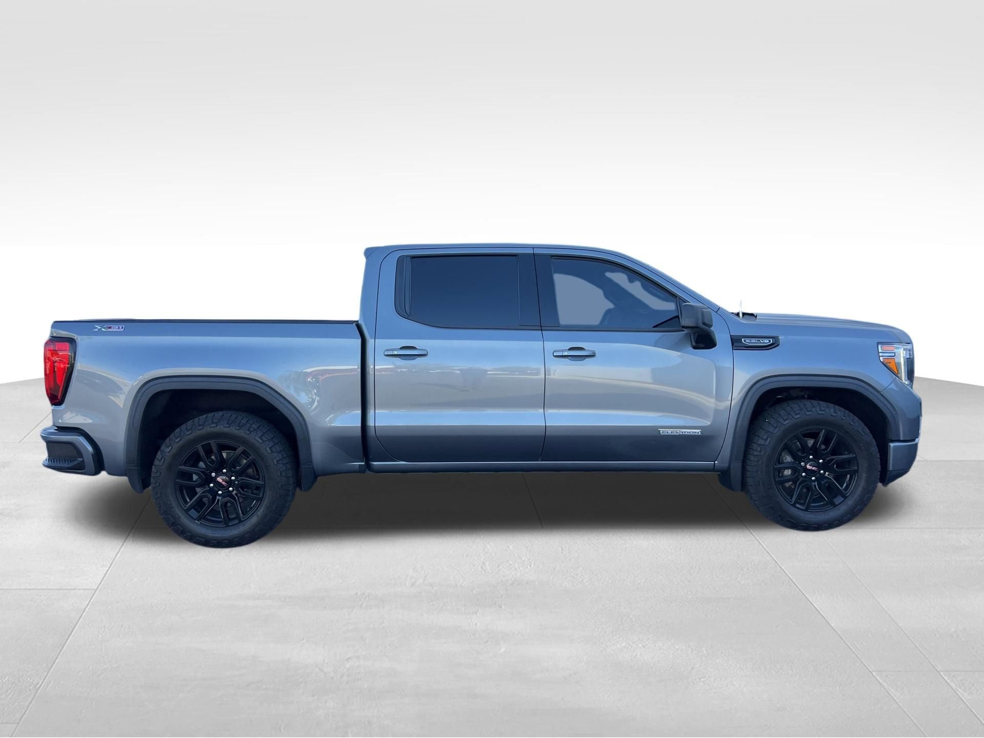 Used 2022 GMC Sierra 1500 Elevation w/ Preferred Package AWD/4WD image 4
