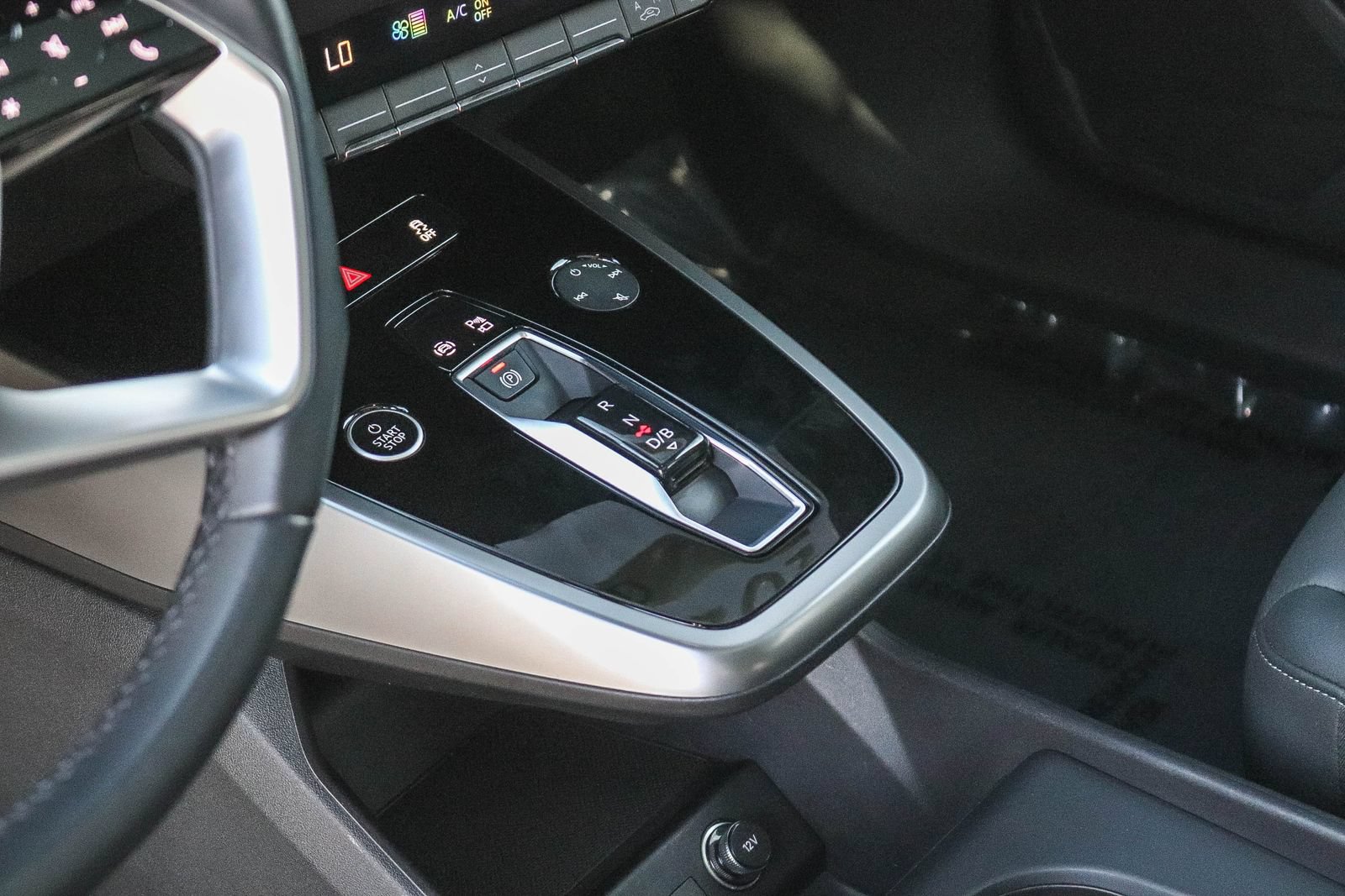 Certified 2023 Audi Q4 e-tron Premium Plus w/ Premium Plus RWD image 22